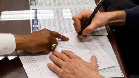 Правомерно ли требование бюро кредитных историй о нотариальном или почтовом заверении подписи субъекта кредитной истории?